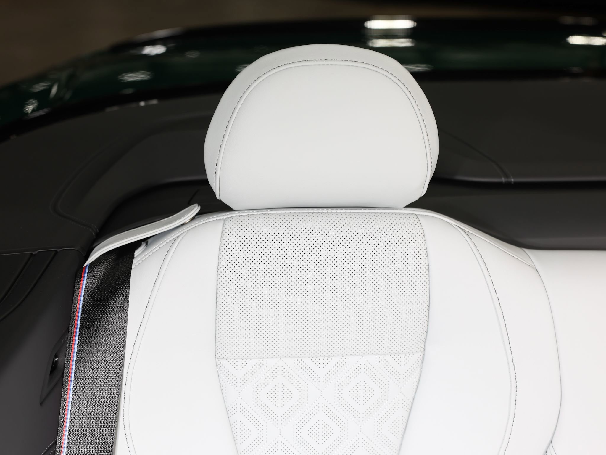 Used 2025 BMW M8 Competition image 31