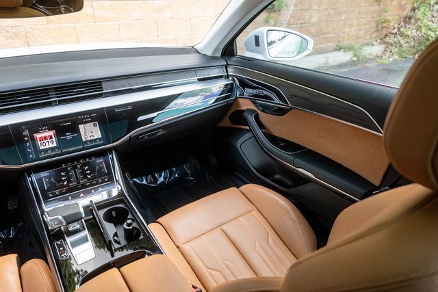 Used 2022 Audi A8 L 3.0T image 16