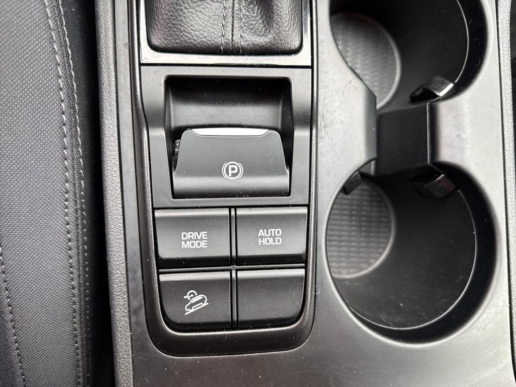 Used 2020 Hyundai Tucson Value w/ Cargo Package image 21