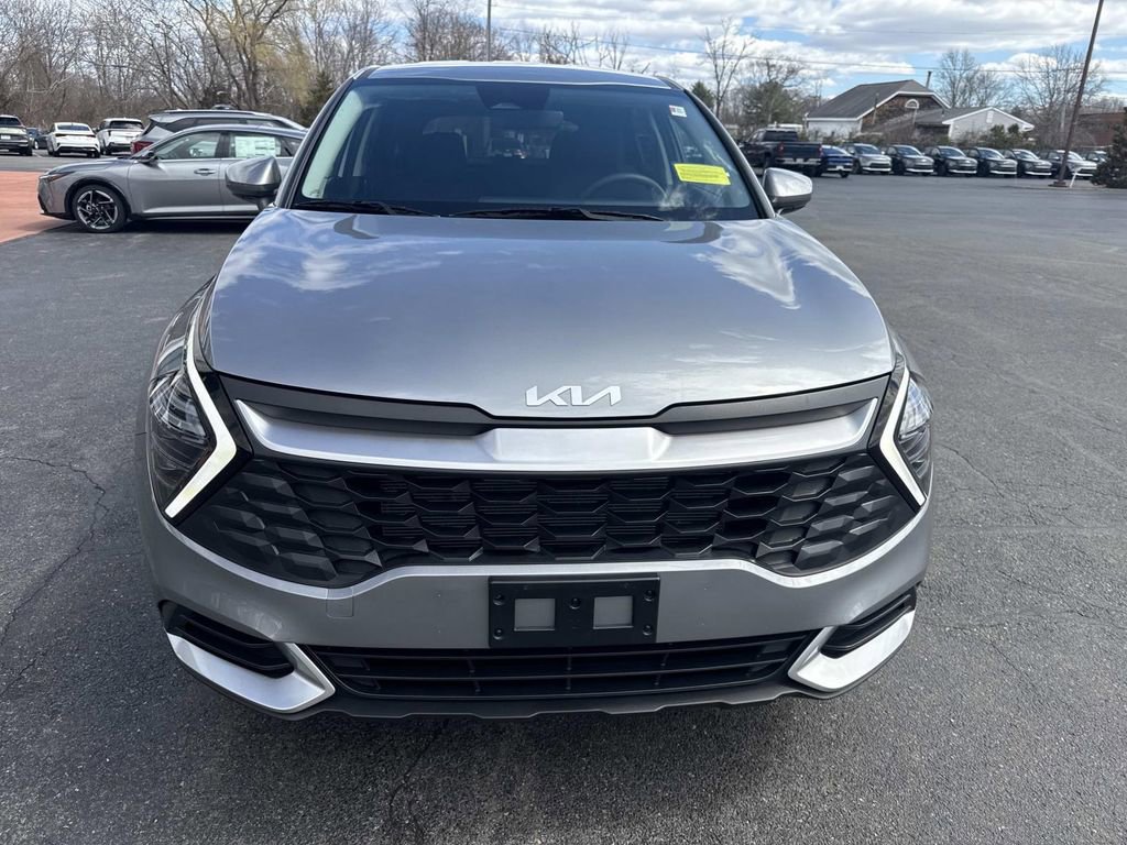 Used 2024 Kia Sportage LX image 11