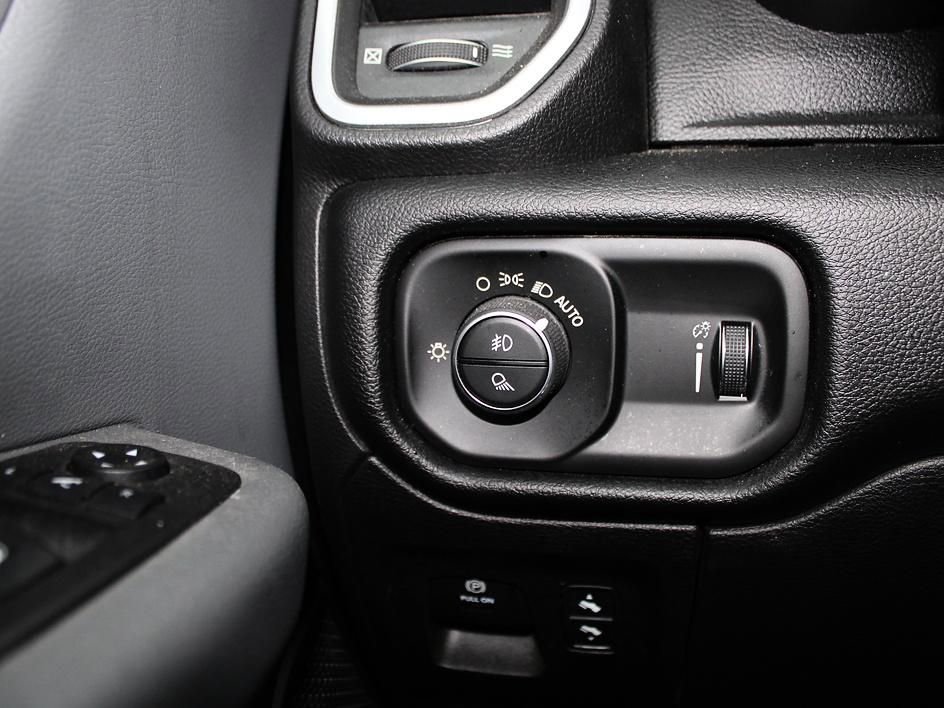 Used 2020 RAM 1500 Big Horn image 11