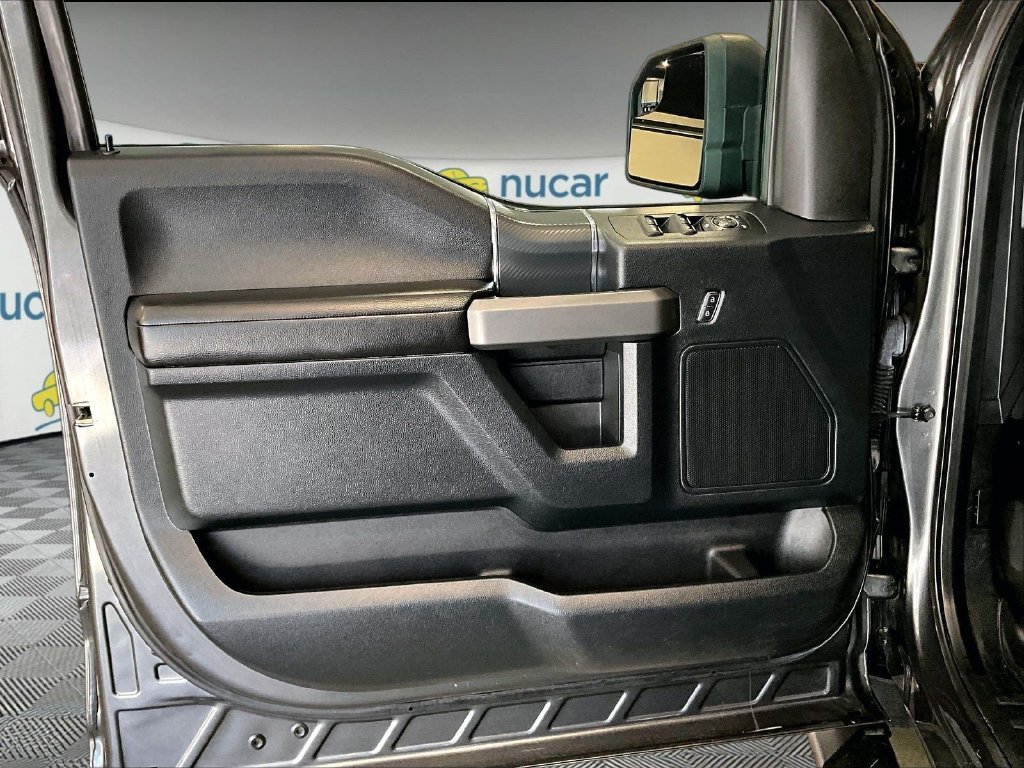 Used 2018 Ford F150 XLT w/ Equipment Group 302A Luxury AWD/4WD image 9