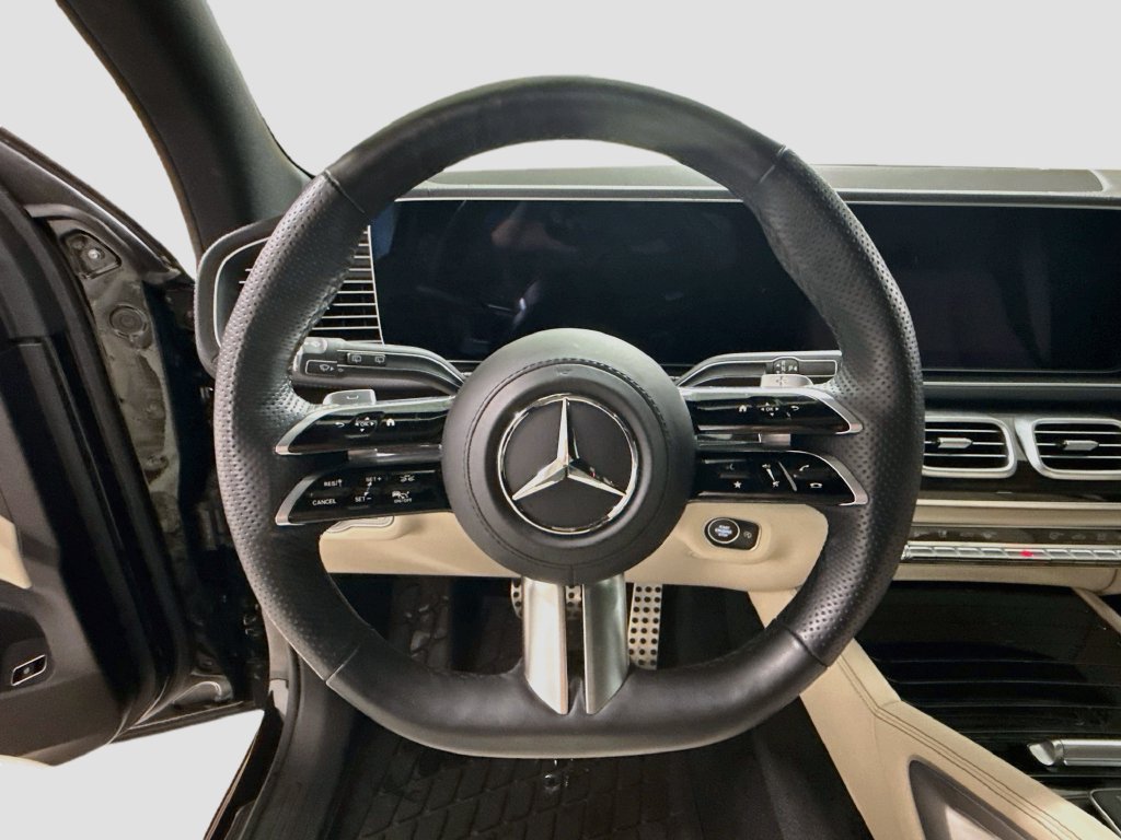 Used 2026 Mercedes-Benz GLS 450 4MATIC image 12