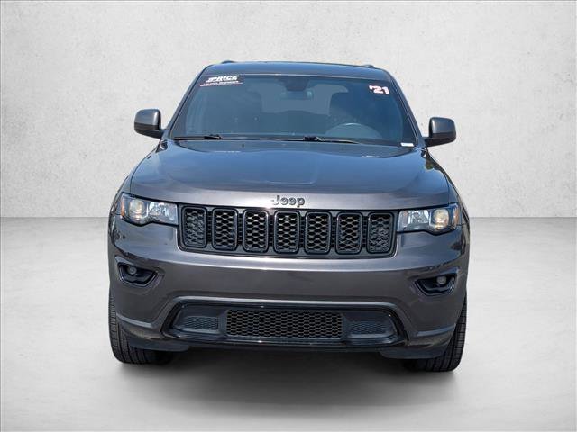 Used 2021 Jeep Grand Cherokee Laredo X AWD/4WD image 2