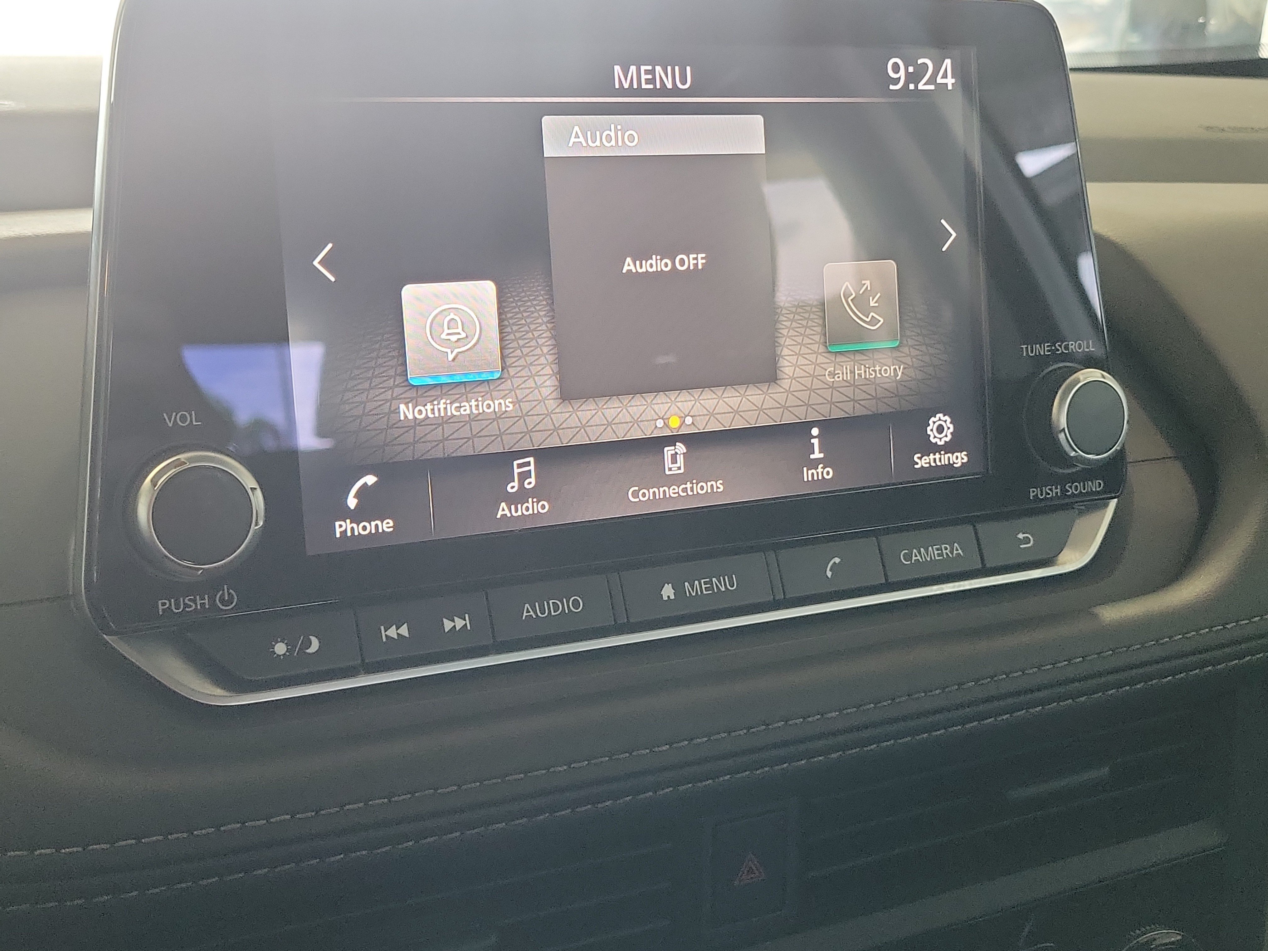 Used 2025 Nissan Rogue S FWD image 23