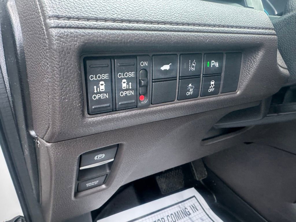 Used 2018 Honda Odyssey Touring image 40