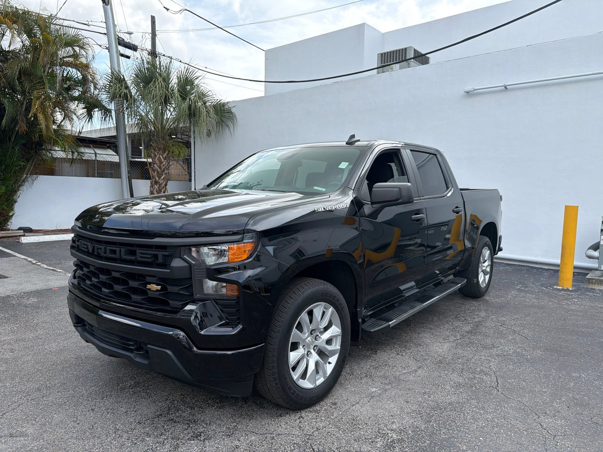 Used 2022 Chevrolet Silverado 1500 Custom
