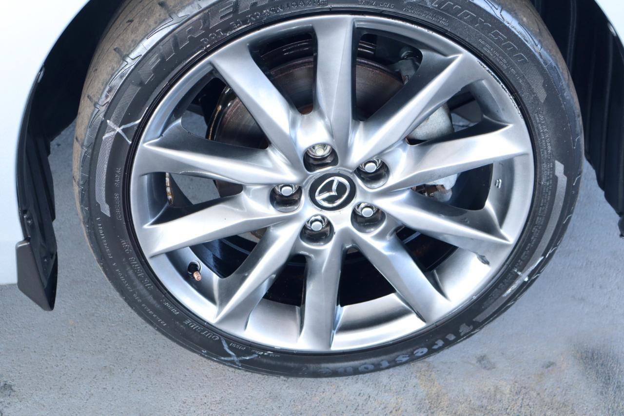Used 2018 MAZDA MAZDA3 Touring FWD image 41