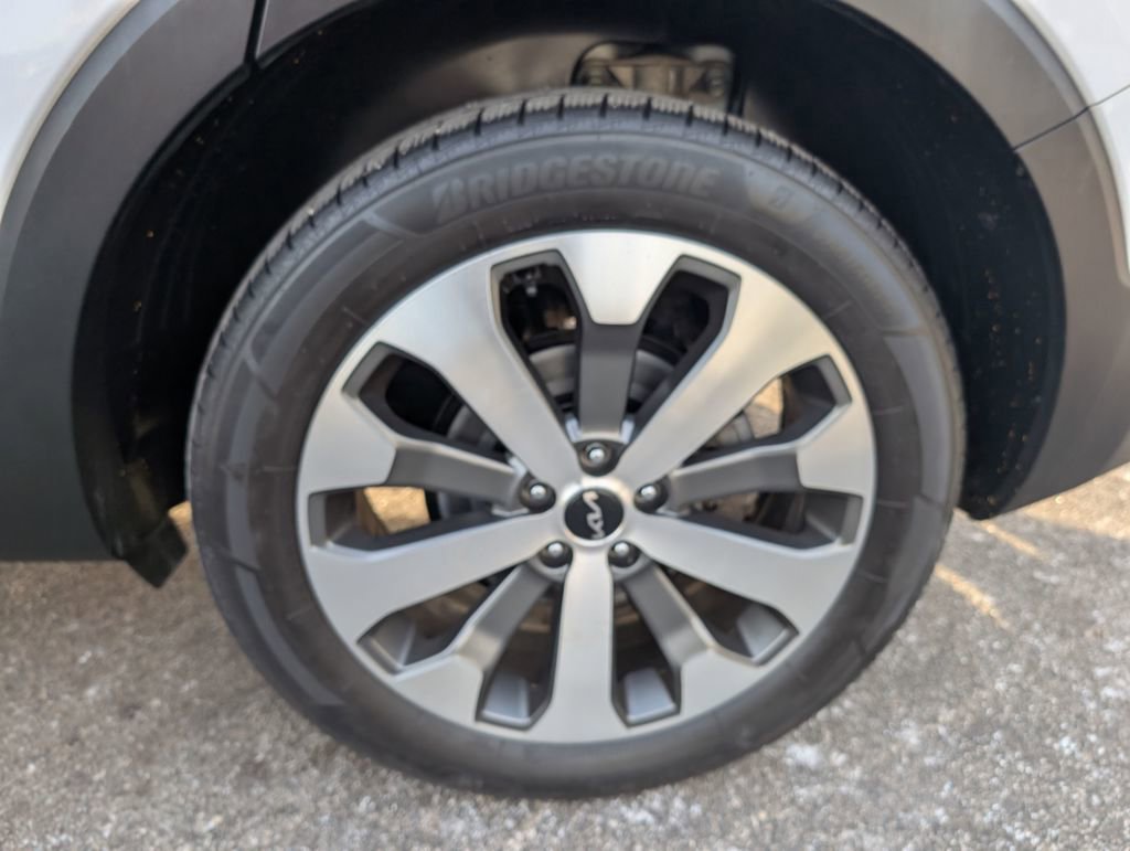 Used 2022 Kia Telluride S image 24