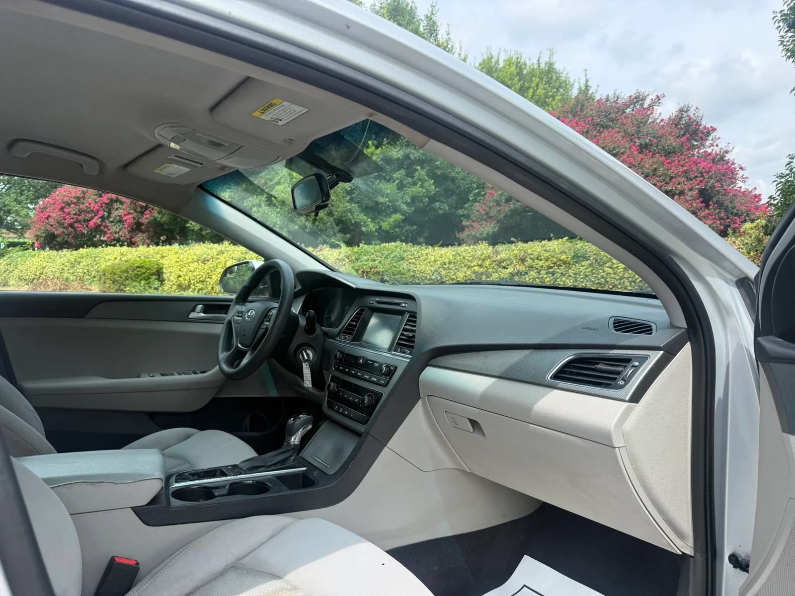 Used 2016 Hyundai Sonata SE FWD image 12