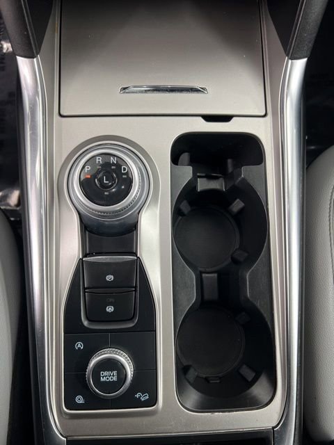 Used 2021 Ford Explorer XLT w/ Equipment Group 202A AWD/4WD image 13