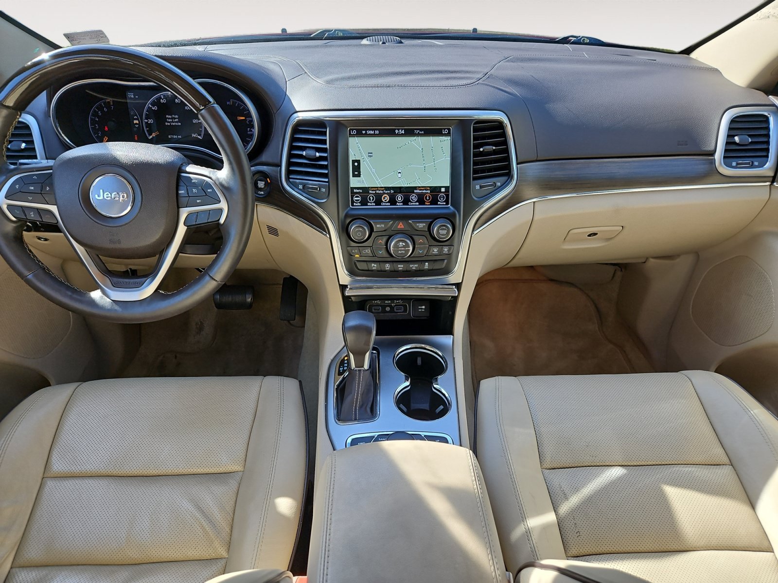 Used 2018 Jeep Grand Cherokee Overland AWD/4WD image 10