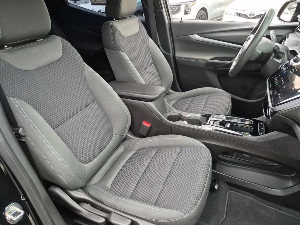 Used 2023 Chevrolet Bolt EUV LT w/ Redline Edition FWD image 28