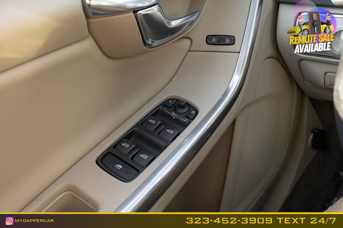 Used 2015 Volvo S60 T5 Platinum image 28