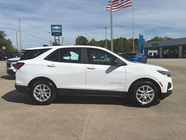 Used 2024 Chevrolet Equinox LS w/ LPO, Floor Liner Package image 4
