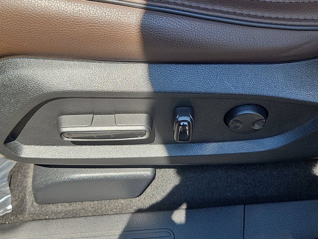 Used 2023 Honda Pilot Elite image 25