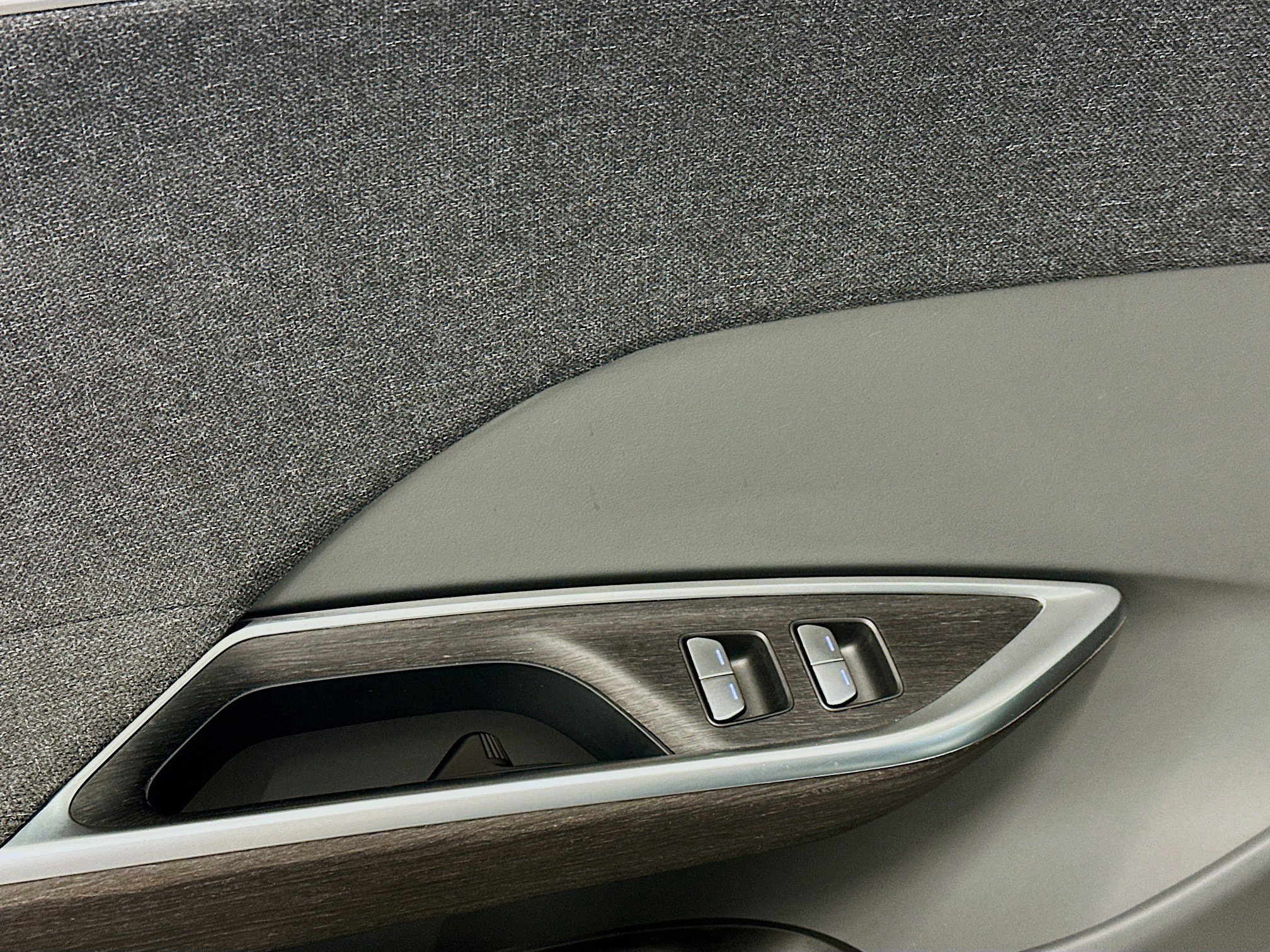 Used 2024 Lucid Air Touring image 15