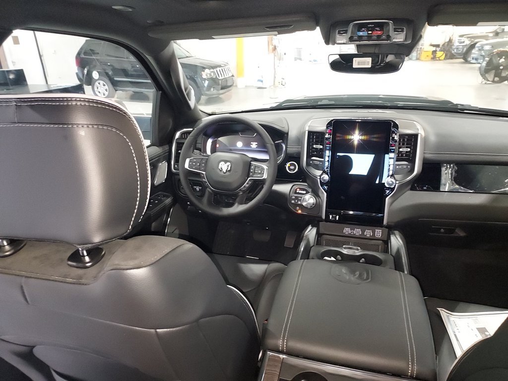 New 2026 RAM 1500 Laramie AWD/4WD image 15