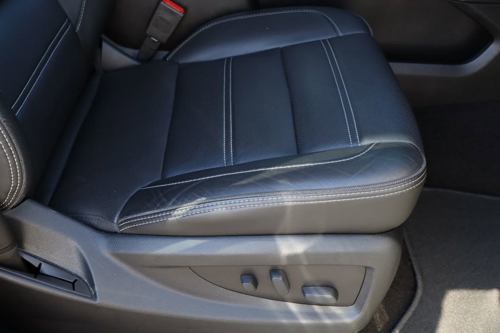 Used 2018 GMC Yukon XL Denali w/ Open Road Package image 34