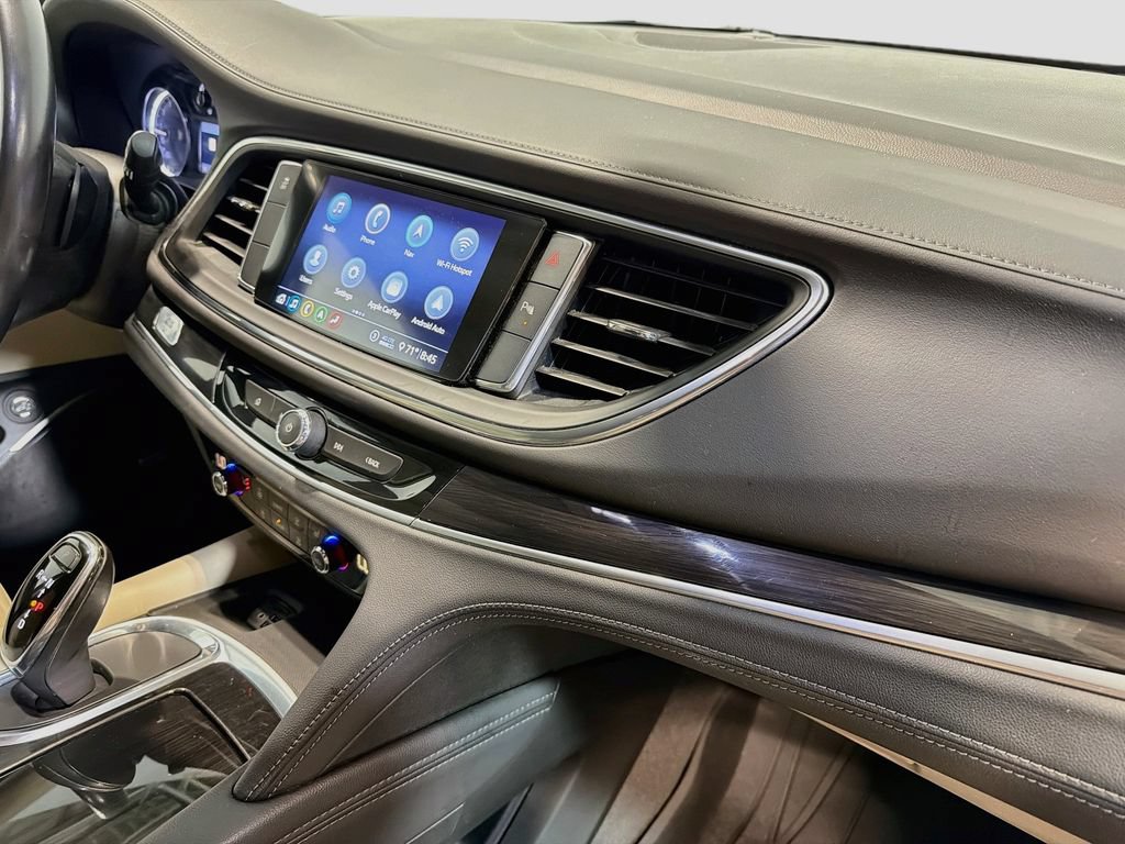 Used 2020 Buick Enclave Essence w/ Sound and Sites Package FWD image 30