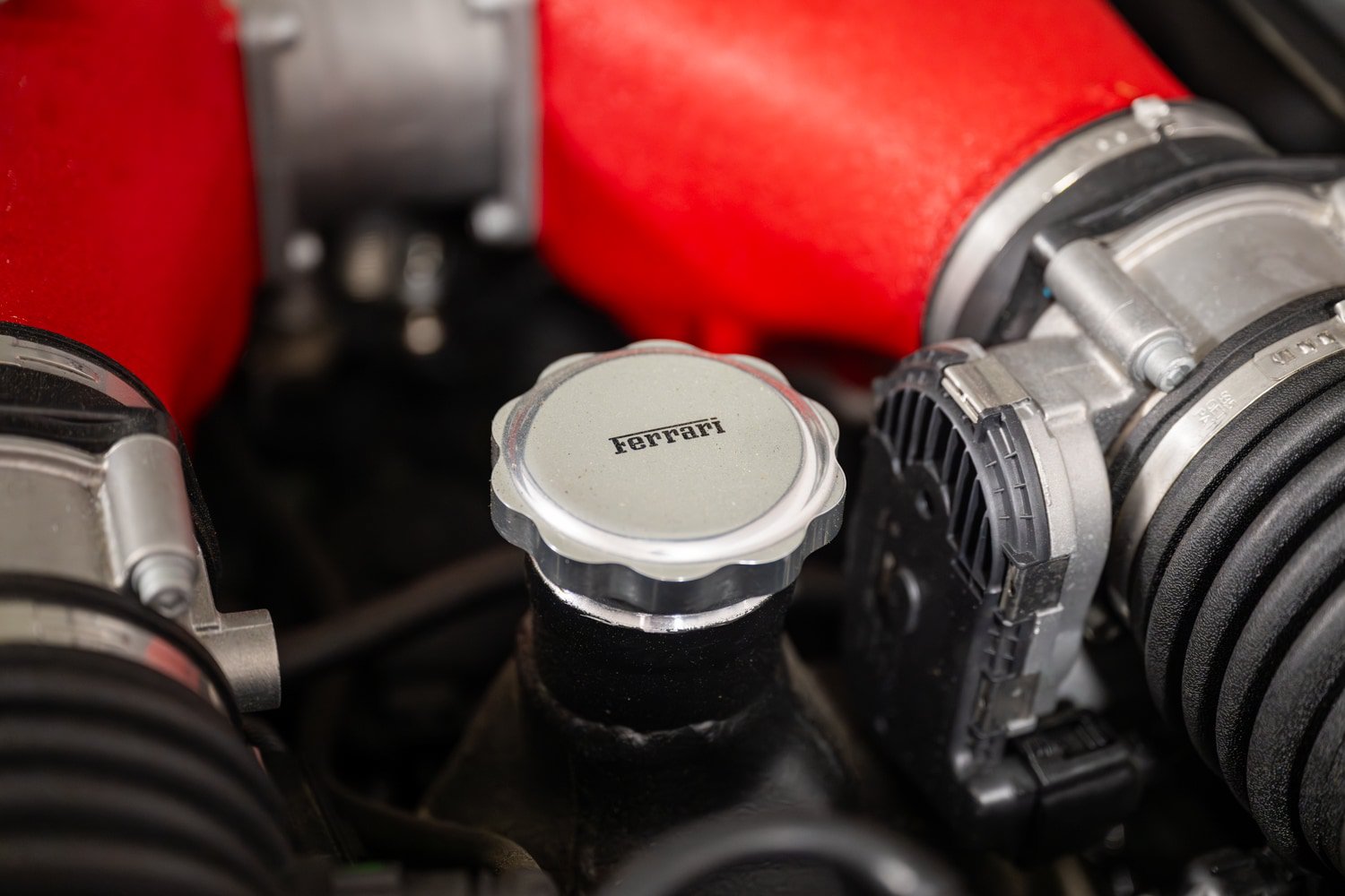 Used 2011 Ferrari 458 Italia Coupe RWD image 57