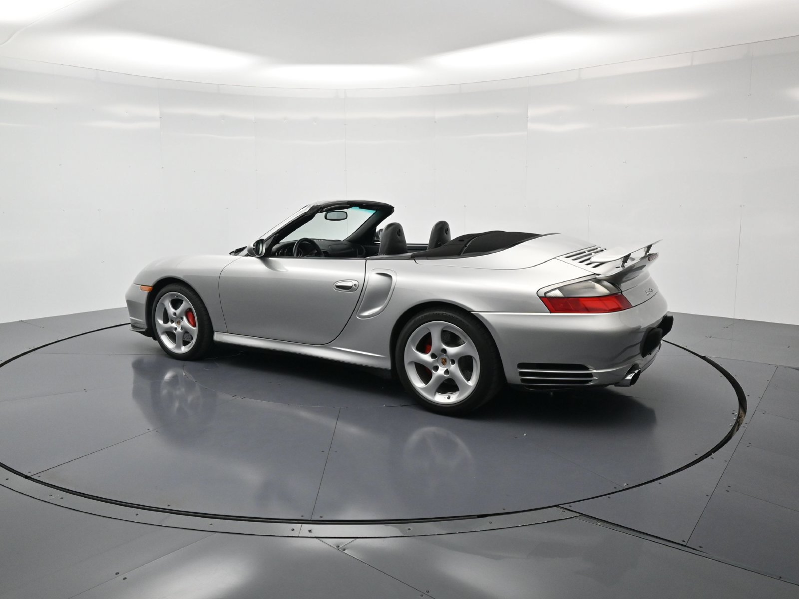 Used 2004 Porsche 911 Turbo AWD/4WD image 3