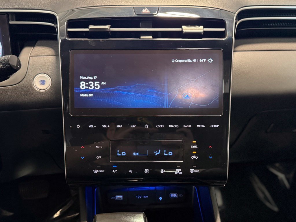 Used 2023 Hyundai Santa Cruz Limited AWD/4WD image 13