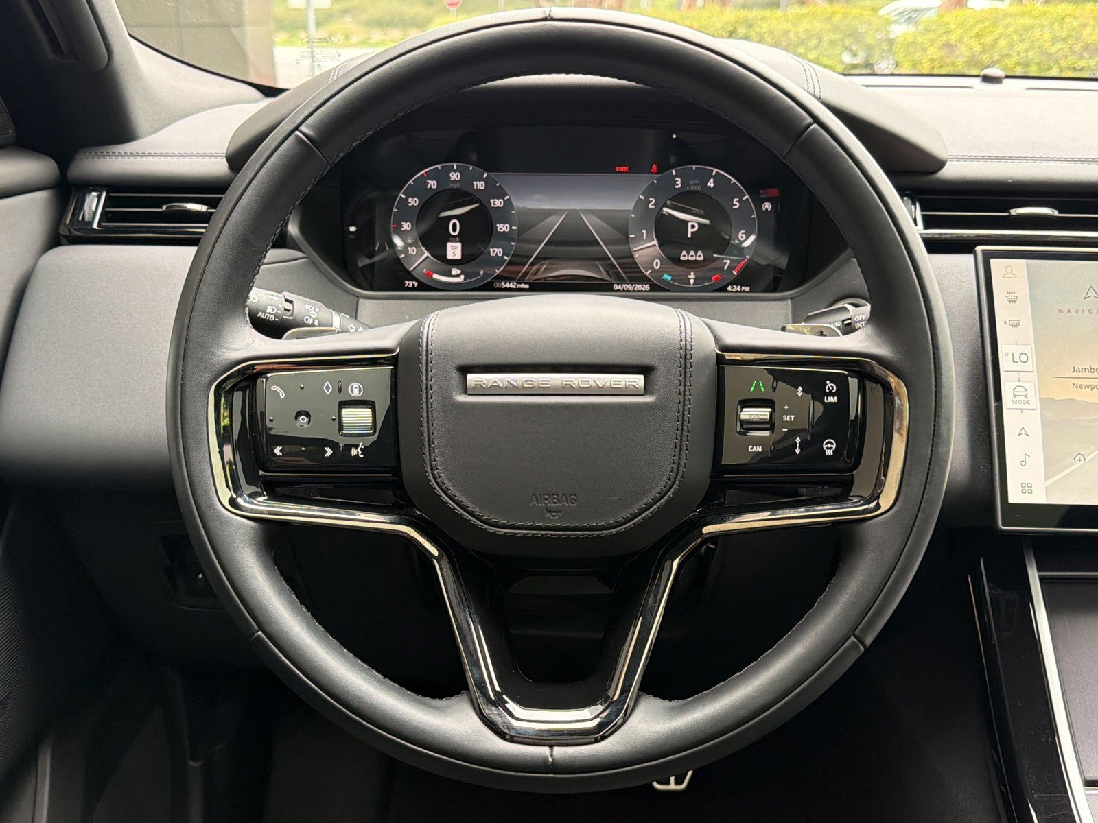 Used 2026 Land Rover Range Rover Velar Dynamic SE AWD/4WD image 18