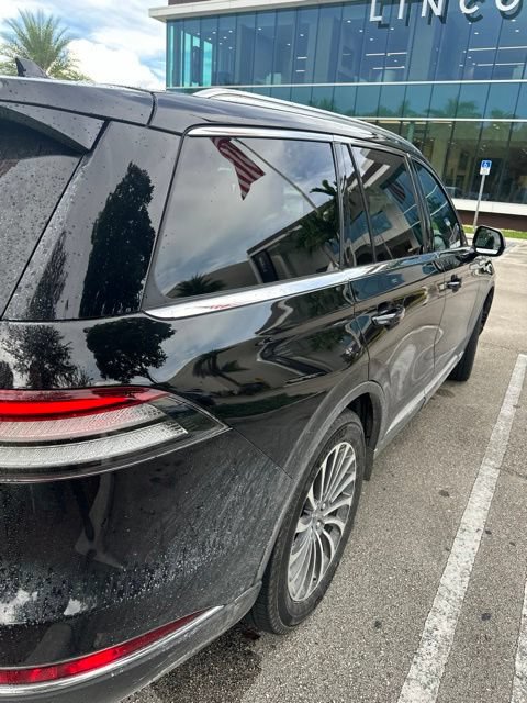 Used 2024 Lincoln Aviator 2WD w/ Premium Package image 4