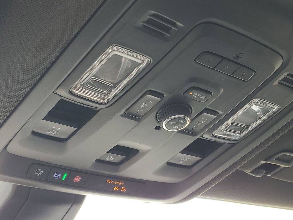 Used 2021 Chevrolet Tahoe RST w/ Luxury Package image 22