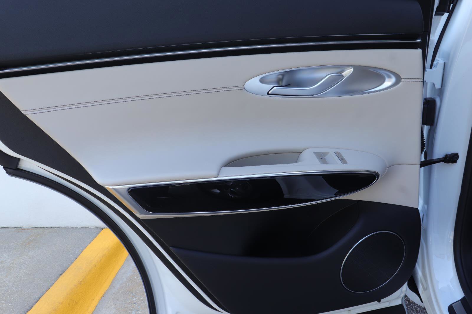 Used 2026 Genesis GV70 2.5T image 14