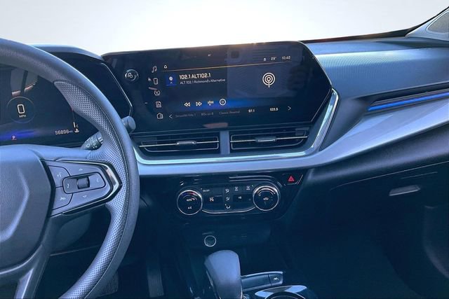 Used 2024 Chevrolet Trax LT image 9