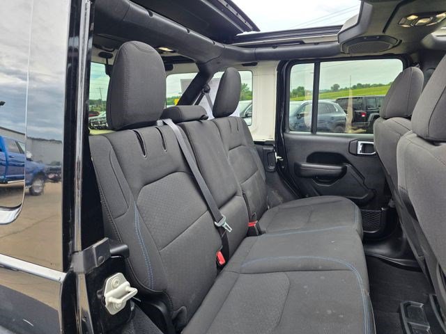 Used 2023 Jeep Wrangler Unlimited Rubicon 4xe w/ Cold Weather Group AWD/4WD image 22