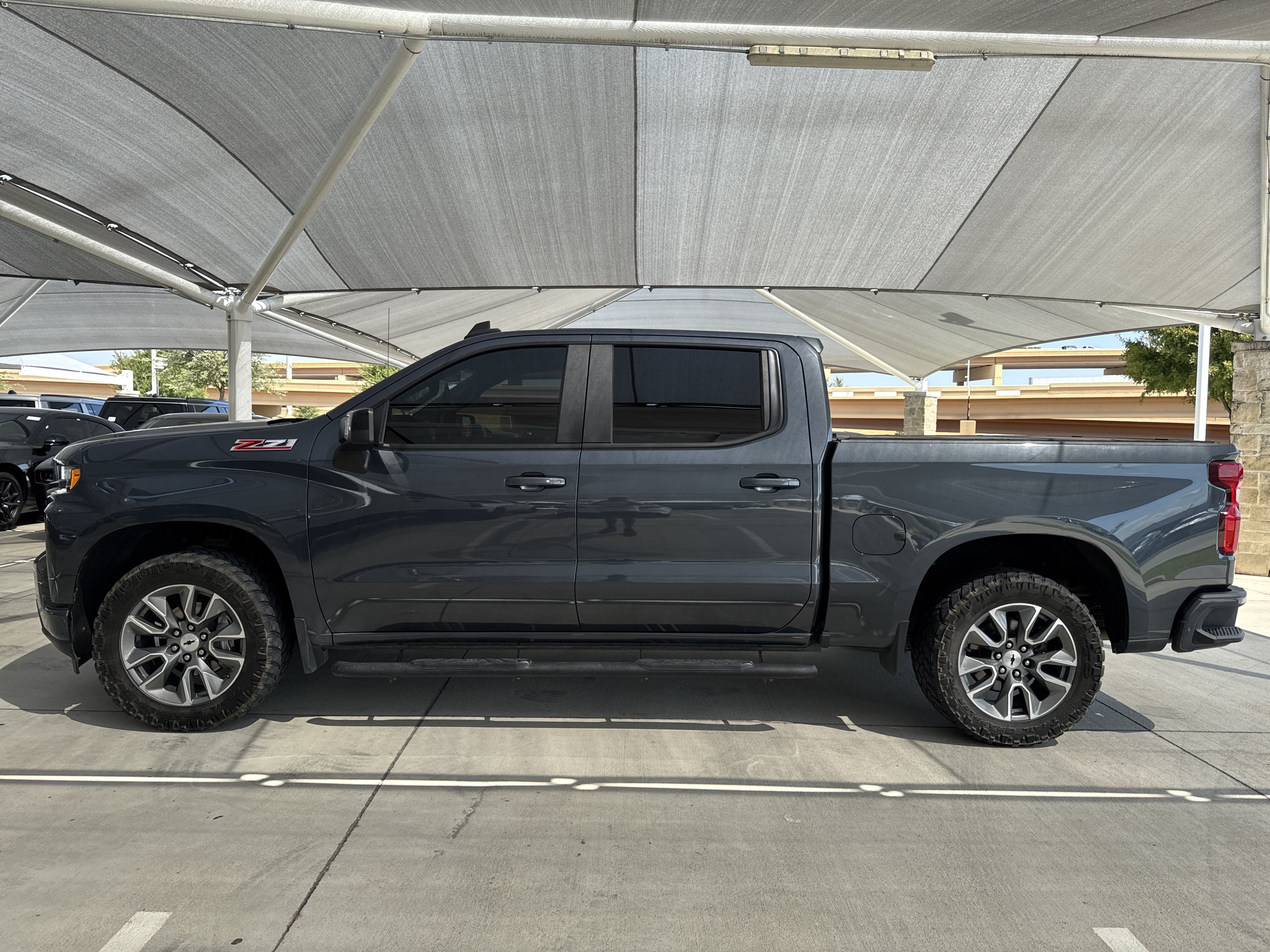 Used 2022 Chevrolet Silverado 1500 RST AWD/4WD image 2