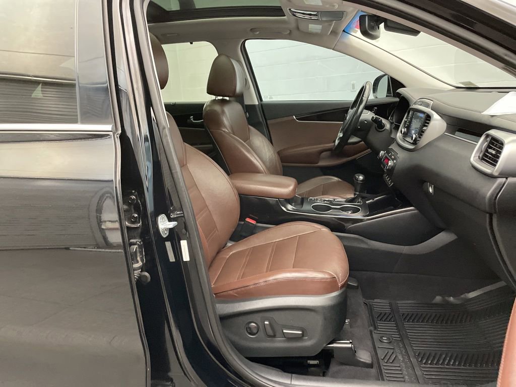 Used 2019 Kia Sorento SX w/ SX Touring Package image 28