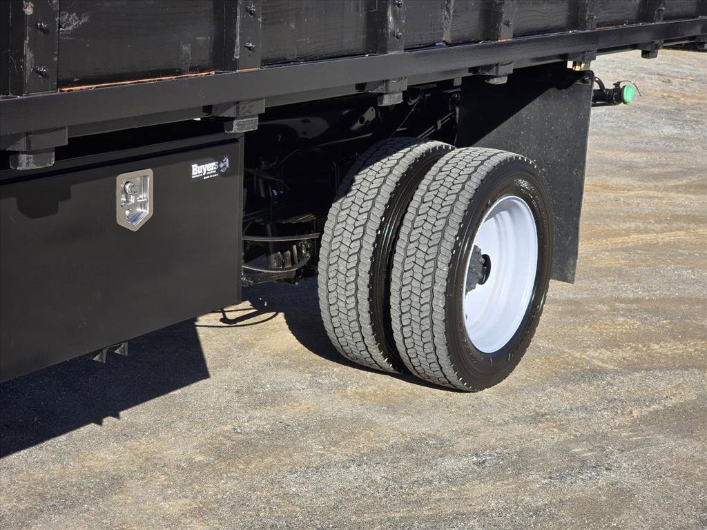 Used 2021 Ford F550 XL image 25