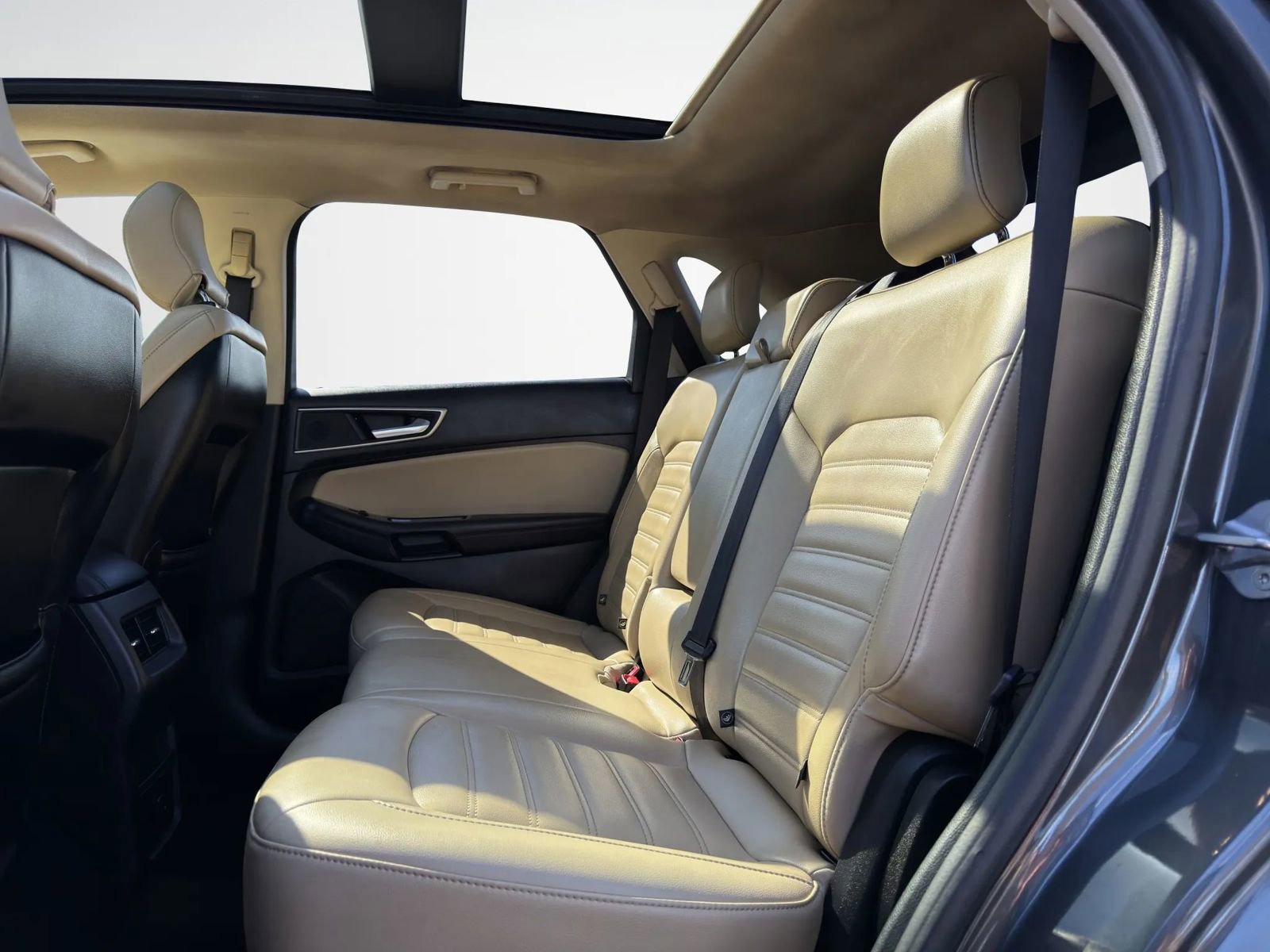 Used 2019 Ford Edge SEL w/ Equipment Group 201A image 20