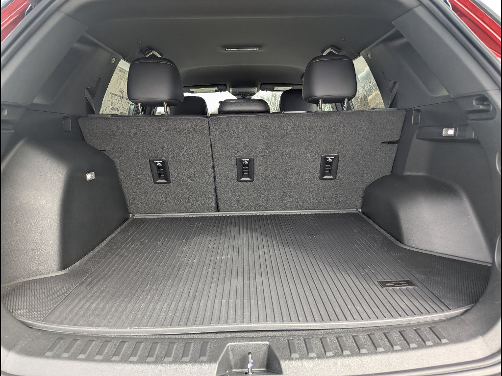 New 2026 Chevrolet Equinox ACTIV w/ LPO, Floor Liner Package image 15