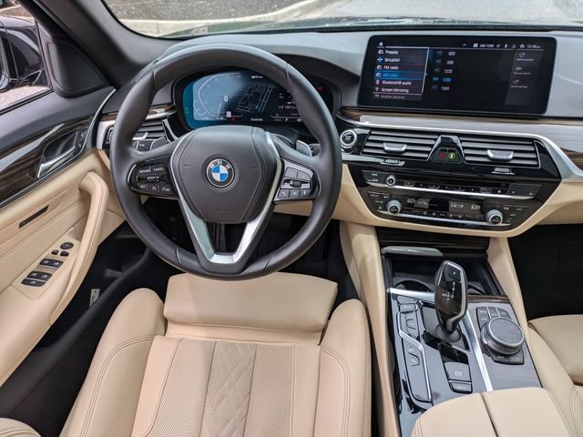 Used 2021 BMW 530e RWD image 16