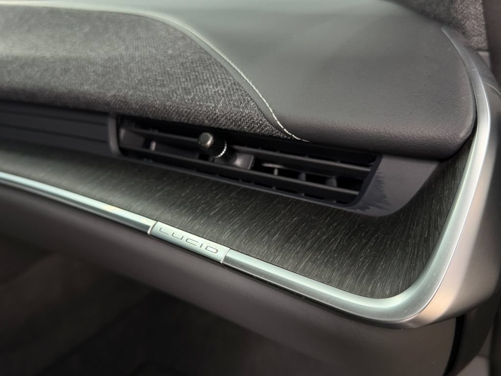 Used 2024 Lucid Air Touring AWD/4WD image 17