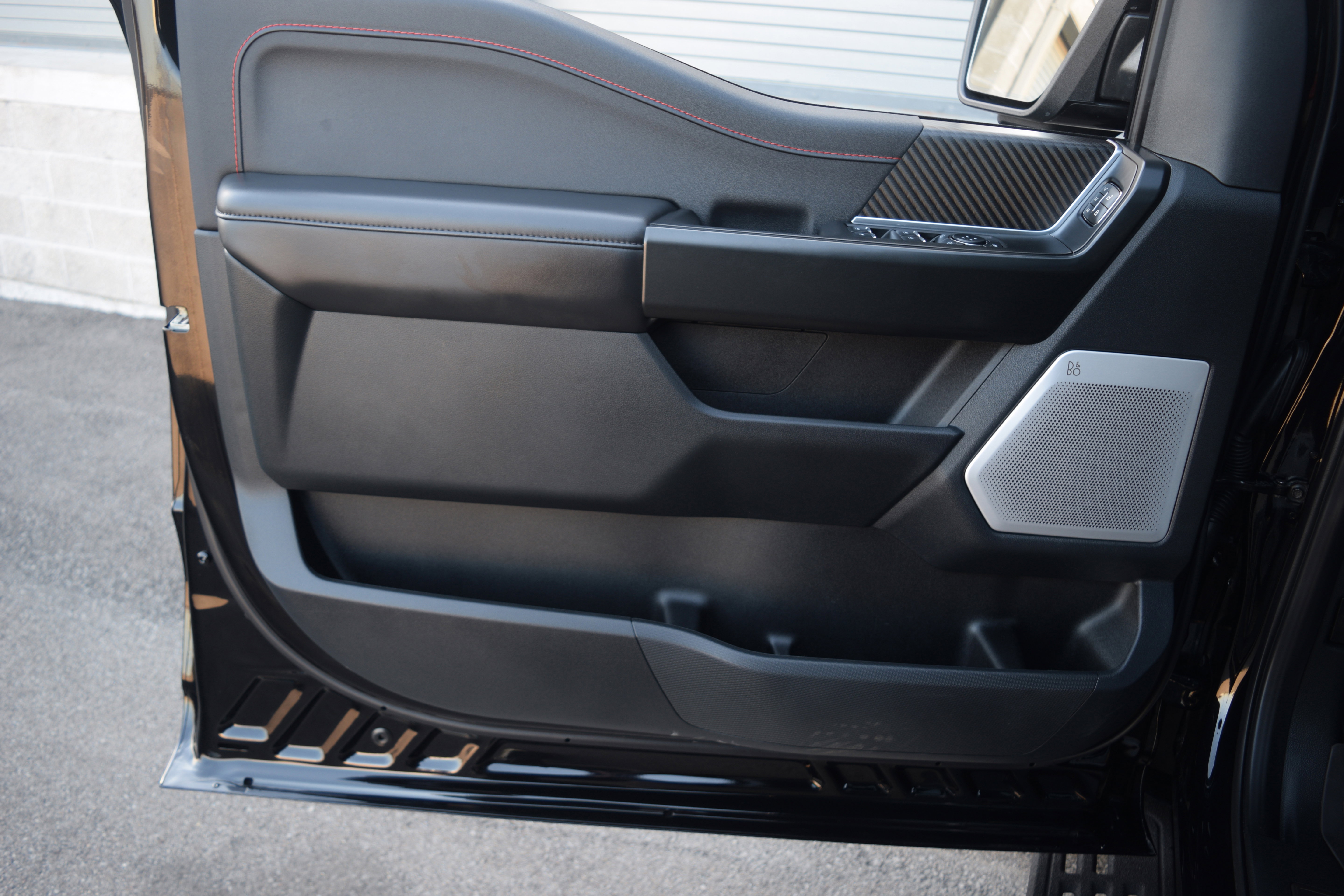 Used 2025 Ford F150 Raptor image 19