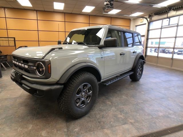 Used 2024 Ford Bronco Big Bend image 3
