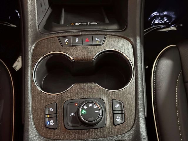 Used 2023 GMC Acadia Denali w/ Denali Technology Package AWD/4WD image 24