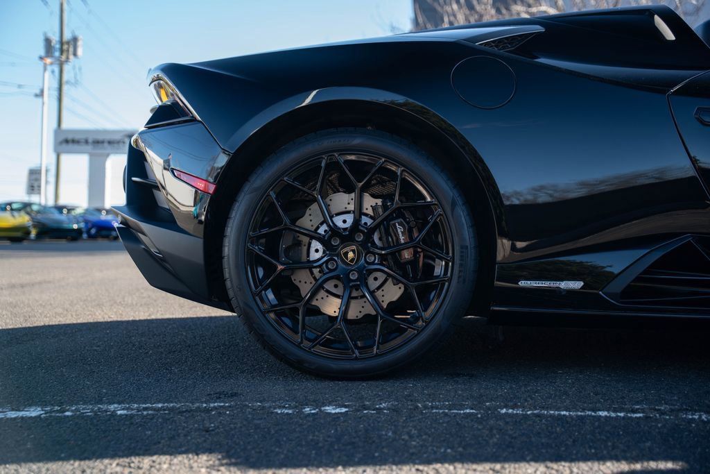 Used 2021 Lamborghini Huracan EVO RWD image 33