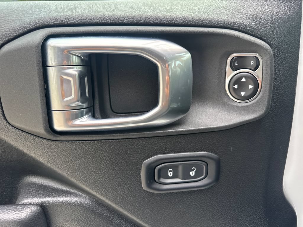 Used 2024 Jeep Gladiator Sport AWD/4WD image 14