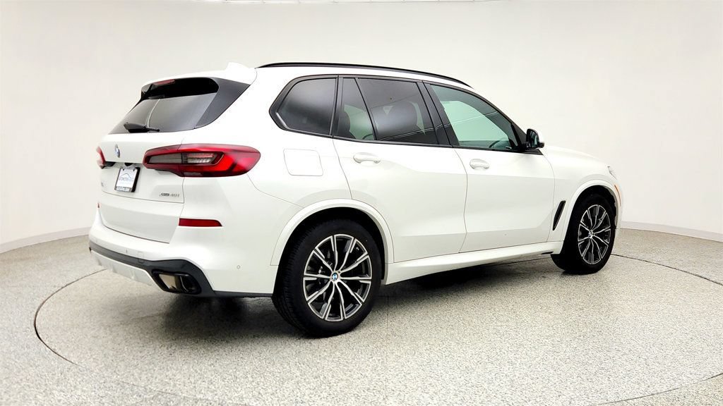 Used 2023 BMW X5 xDrive40i w/ M Sport Package AWD/4WD image 5