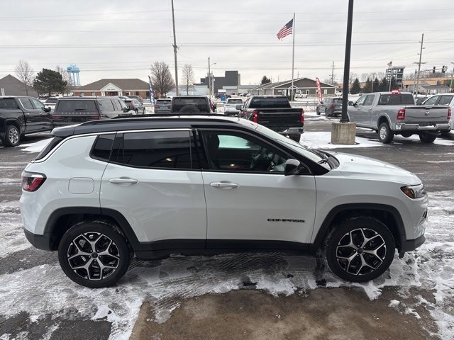 New 2026 Jeep Compass Limited w/ Sun, Sound & Navigation Group image 9
