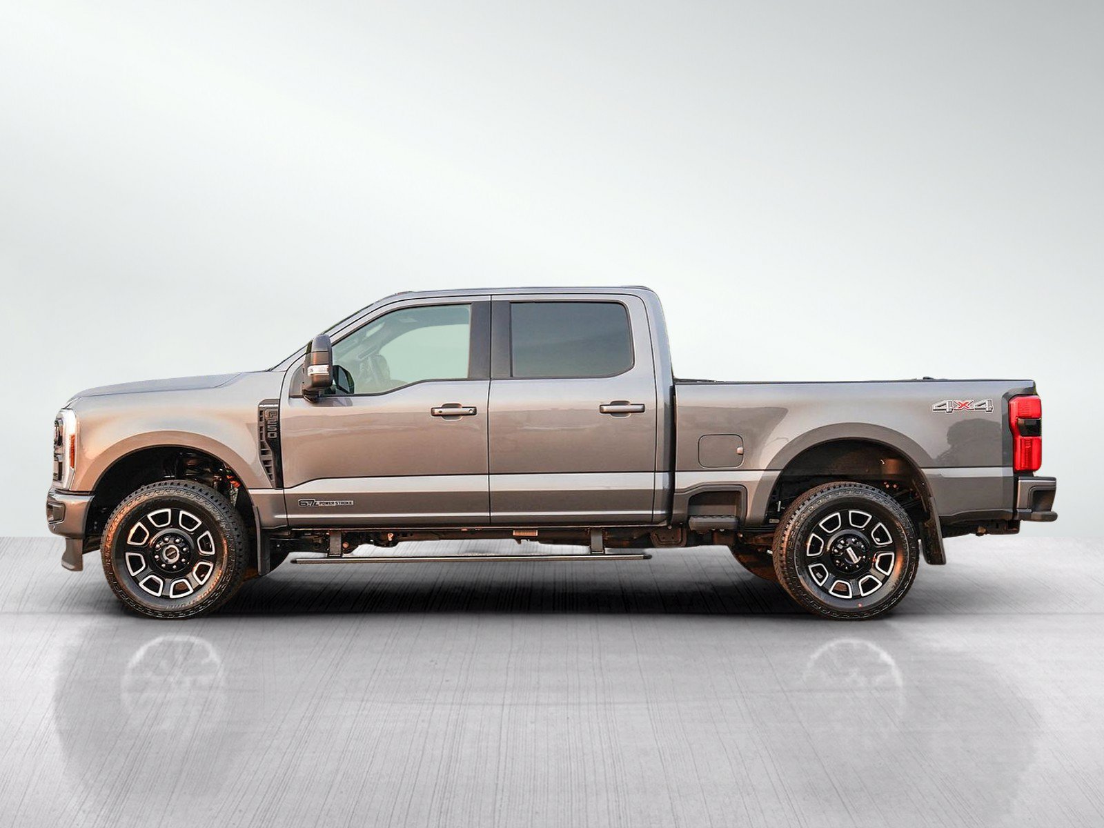 Used 2026 Ford F250 Platinum AWD/4WD image 2