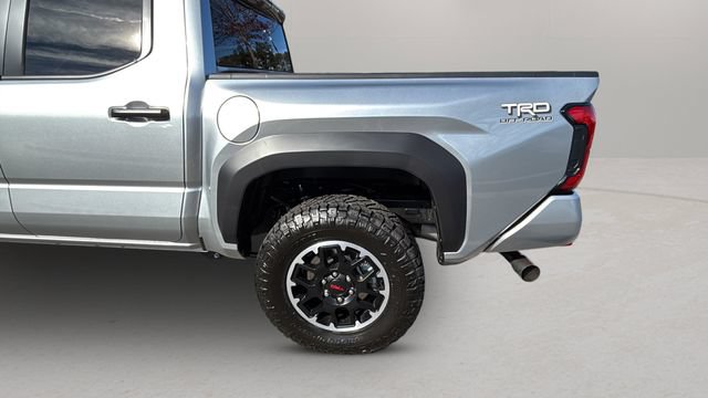 Used 2025 Toyota Tacoma TRD Off-Road AWD/4WD image 34
