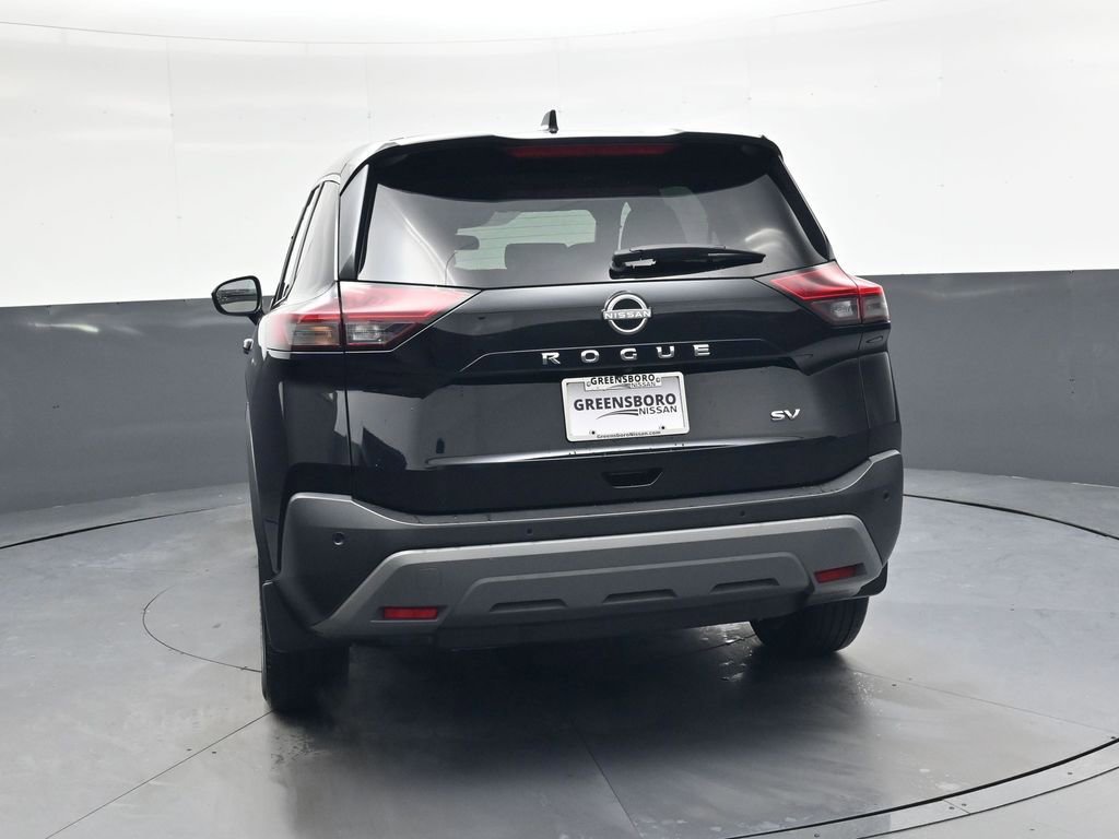 Used 2023 Nissan Rogue SV image 5